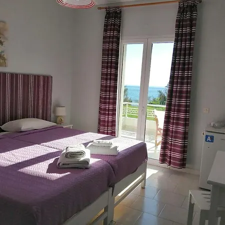 Vrachos Hotel